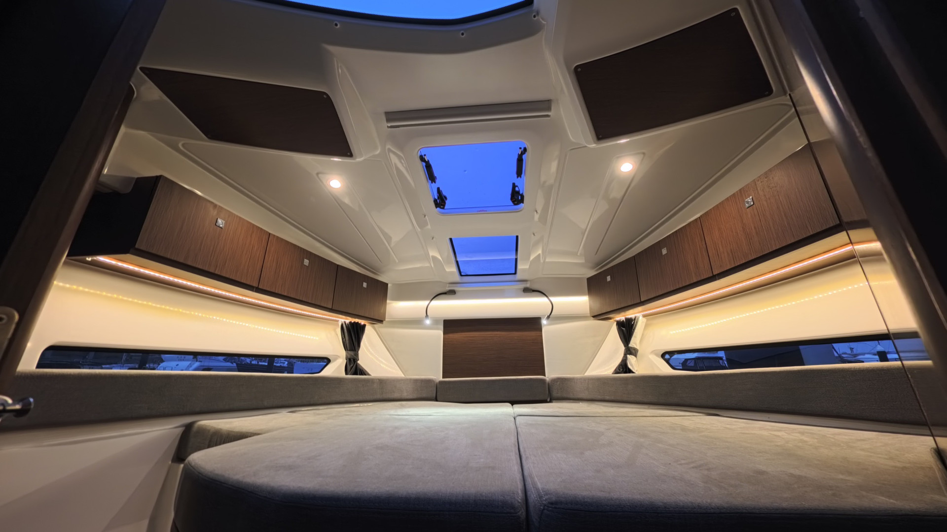 Beneteau A9
