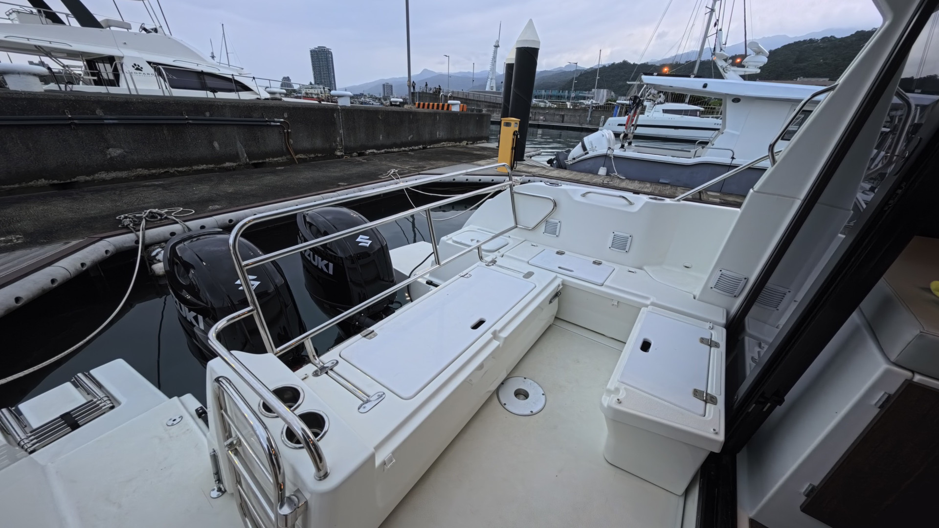 Beneteau A9