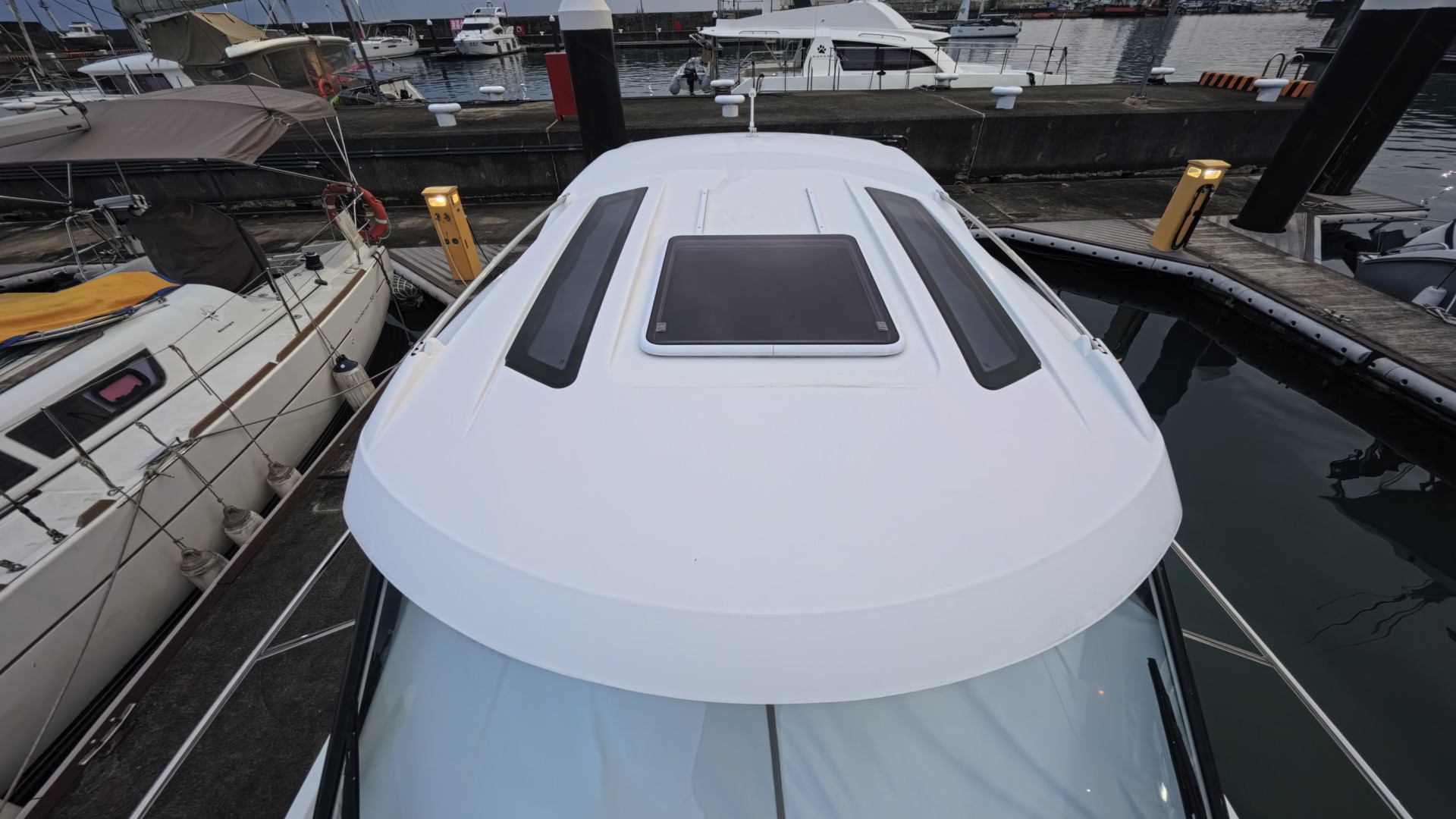 Beneteau A9